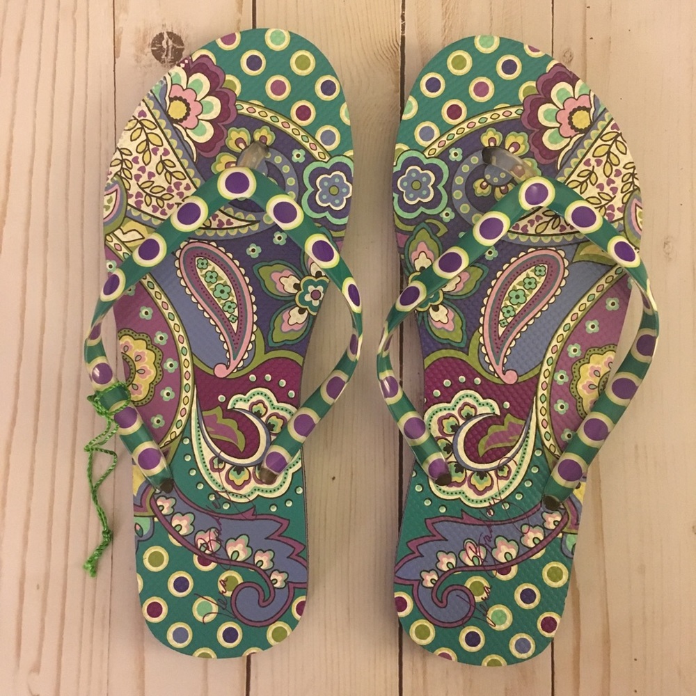 Vera Bradley Flip Flops (Heather- Size: 7/8)